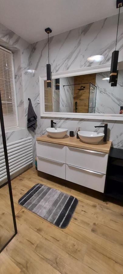 Piastowska Apartment *